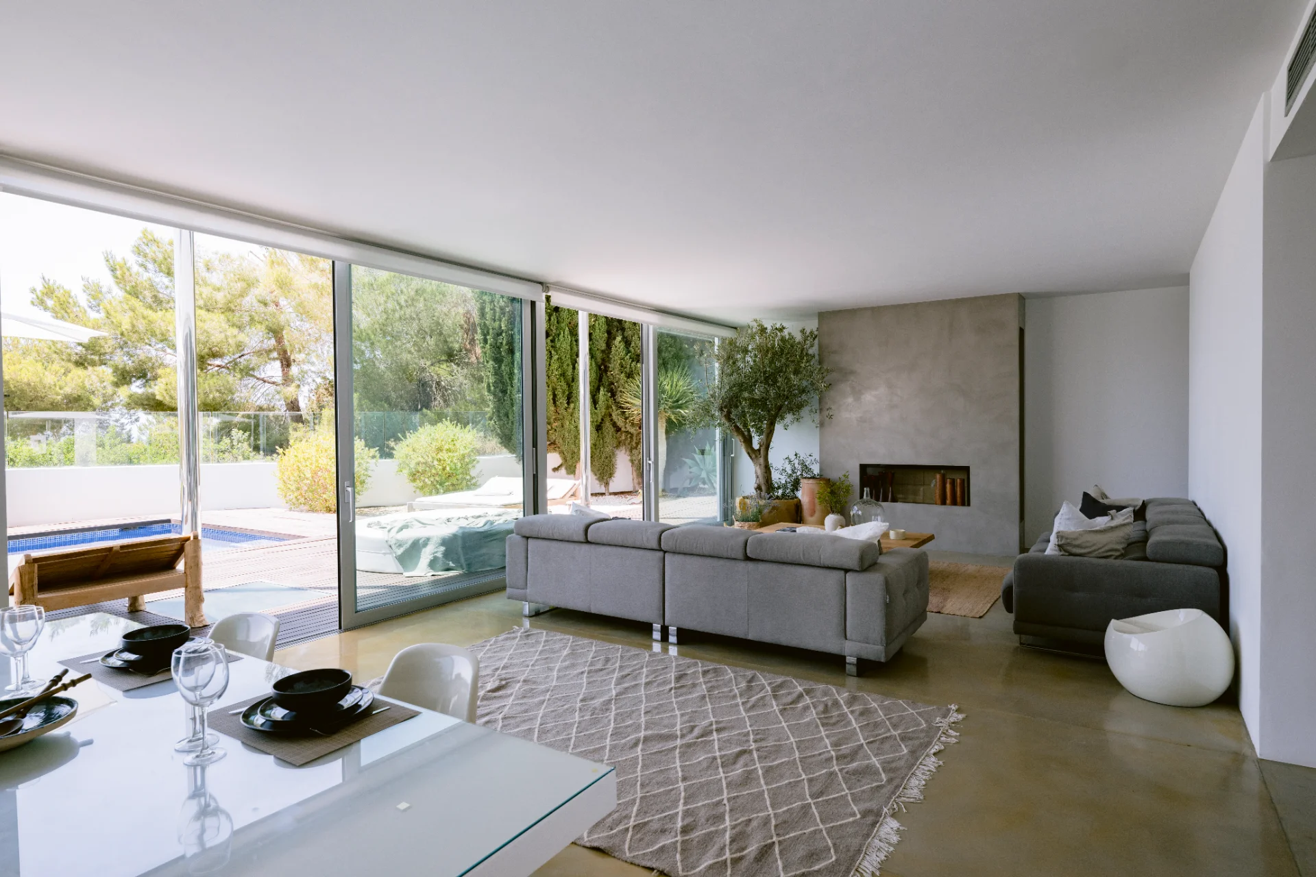 [photos.living_space_9]